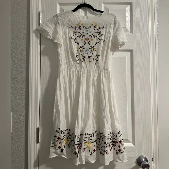 Flower Embroidered Dress | Color: White | Size: S | Pm-33143335'S Closet